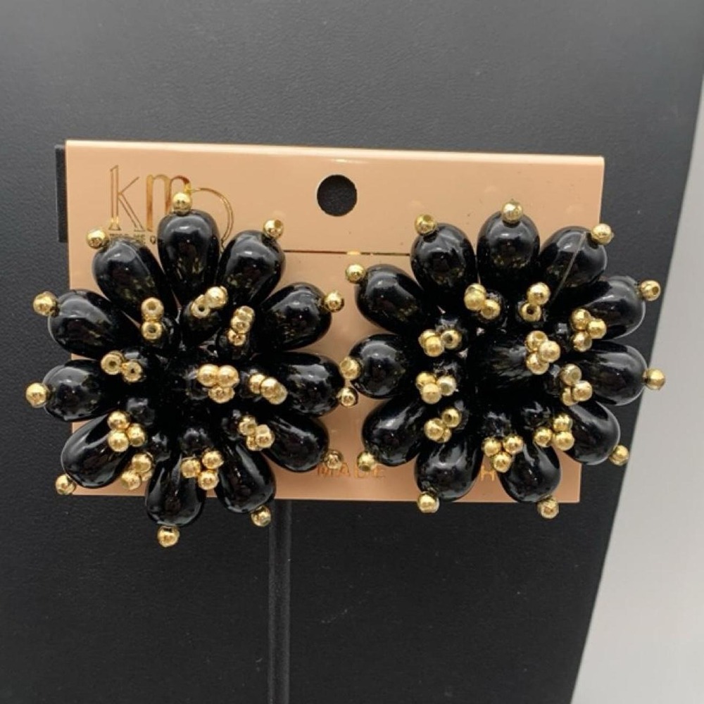 Vintage NOS chunky black and gold tone cluster floral clip on earrings‎